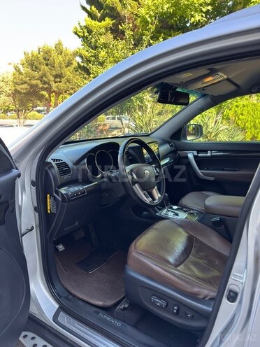 Kia Sorento-9