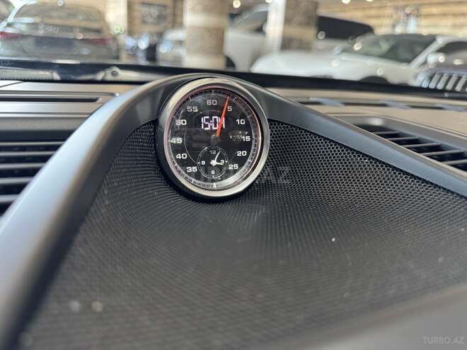 Porsche Panamera Turbo-33