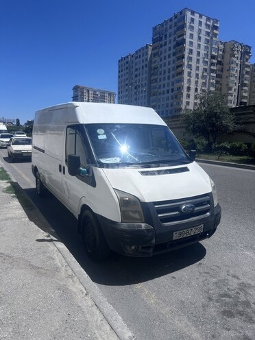 Ford Transit-1