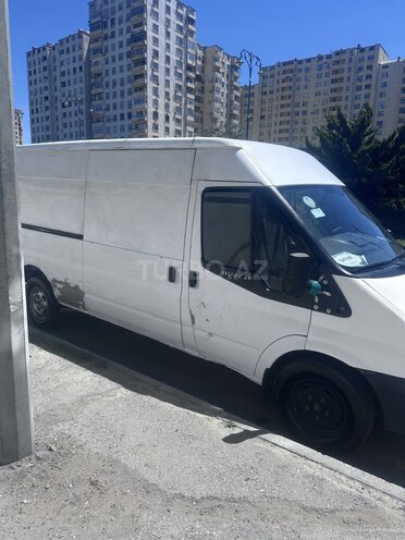 Ford Transit-2