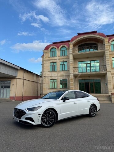 Hyundai Sonata-2