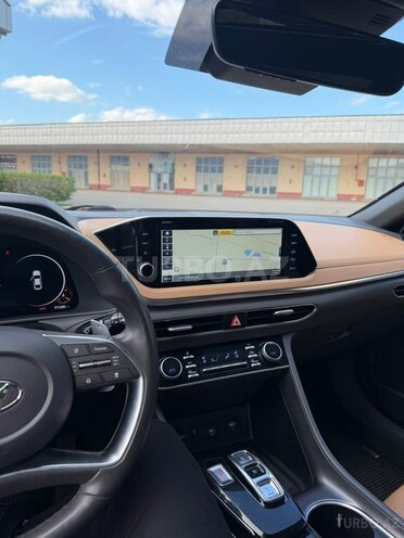 Hyundai Sonata-6