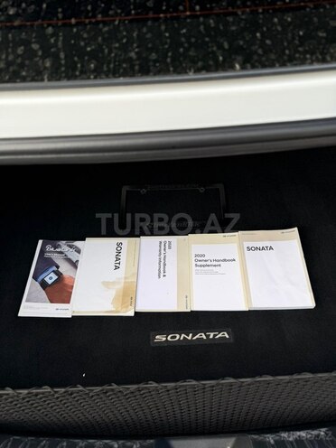 Hyundai Sonata-14