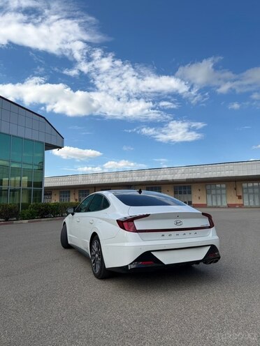 Hyundai Sonata-3