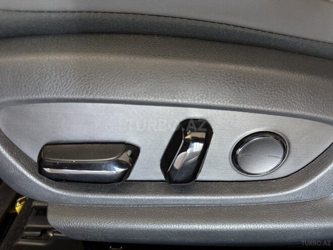 Lexus ES 300h-14