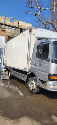 Mercedes Atego 818-3