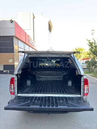 Nissan Navara-9