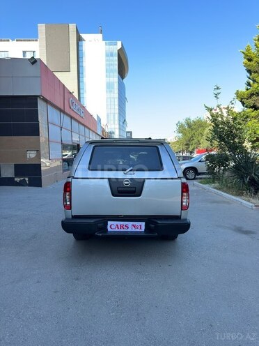 Nissan Navara-6