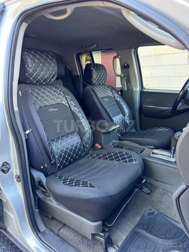 Nissan Navara-13