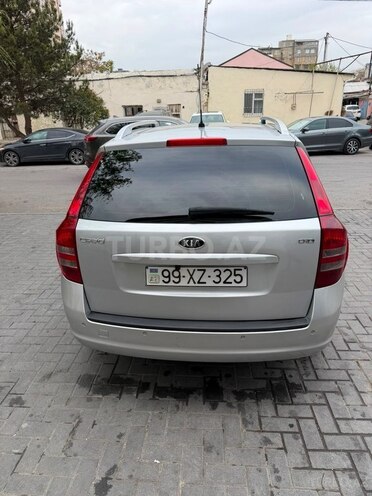 Kia Ceed-4