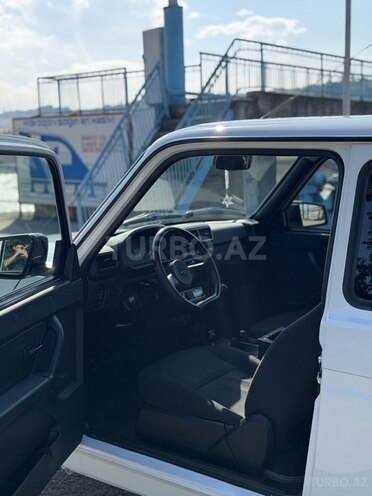 LADA (VAZ) Niva-12