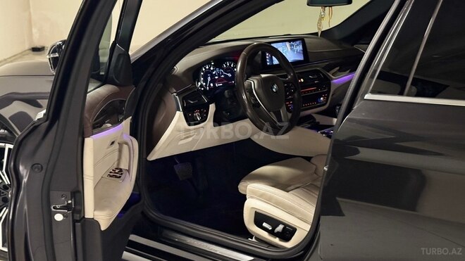 BMW 530-11