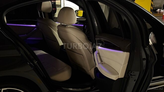 BMW 530-15