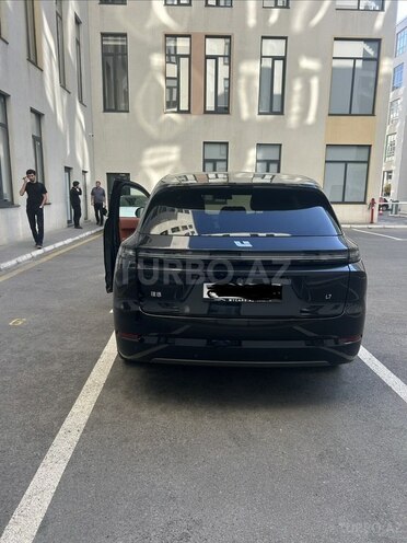 Li Auto L7-3