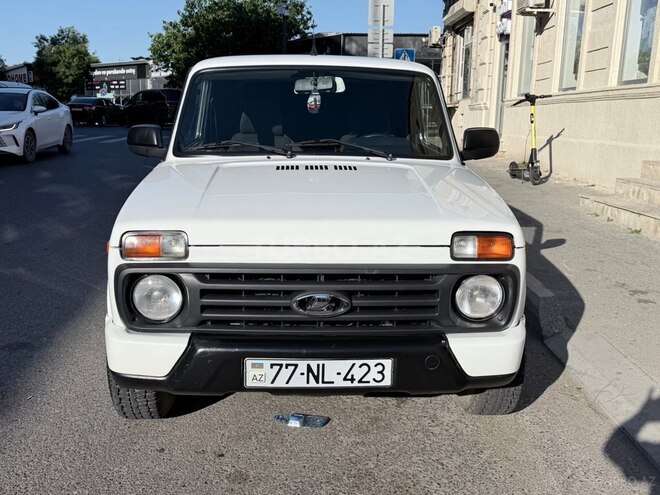LADA (VAZ) Niva-1