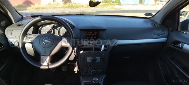 Opel Astra-7