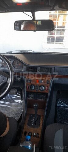 Mercedes 300 E-7