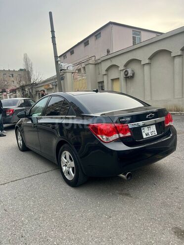 Chevrolet Cruze-2