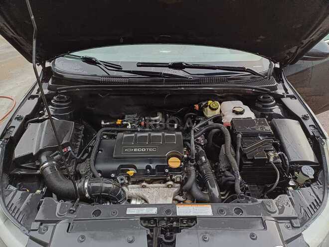 Chevrolet Cruze-6