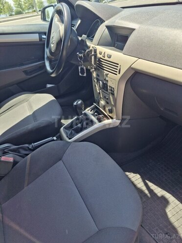Opel Astra-7