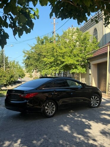 Hyundai Sonata-3