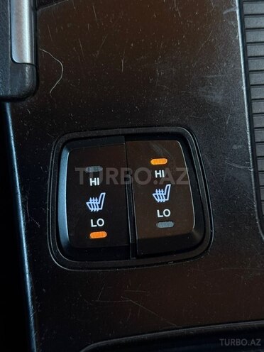 Hyundai Sonata-17