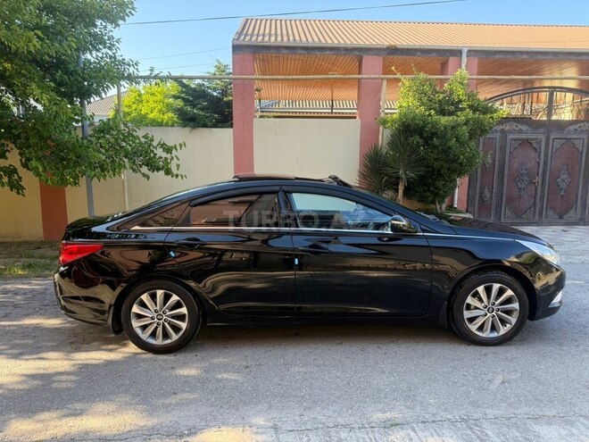 Hyundai Sonata-8