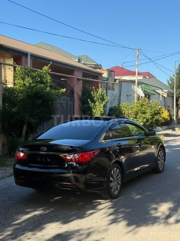 Hyundai Sonata-10
