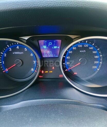 Hyundai ix35-6