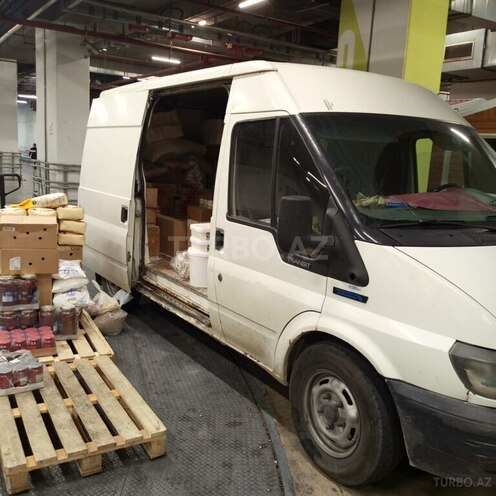Ford Transit-5