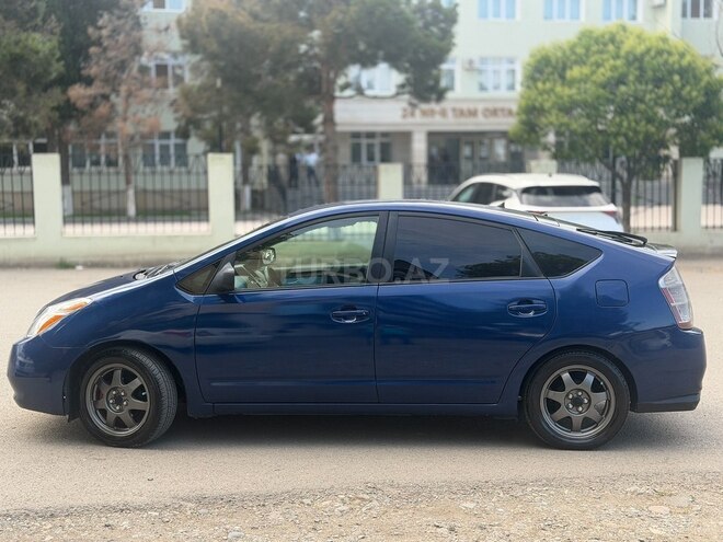 Toyota Prius-7