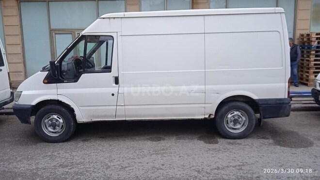 Ford Transit-11