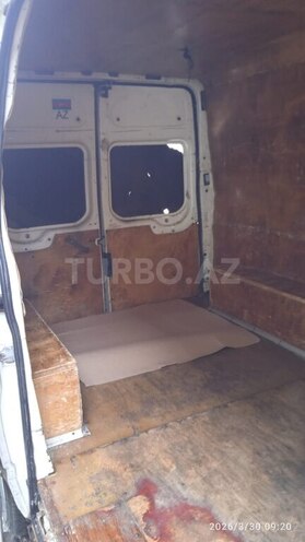Ford Transit-8