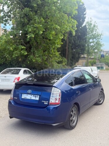 Toyota Prius-5