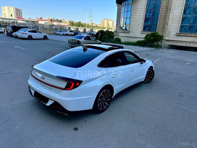 Hyundai Sonata-5