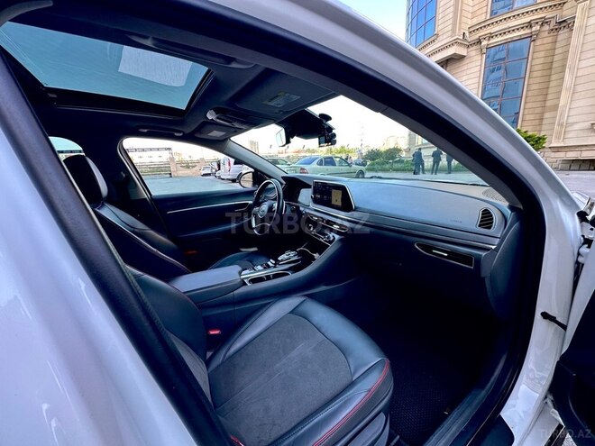 Hyundai Sonata-11