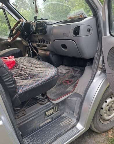 Ford Transit-9
