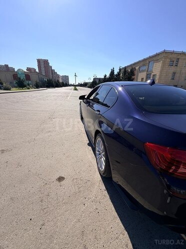 BMW 528-2