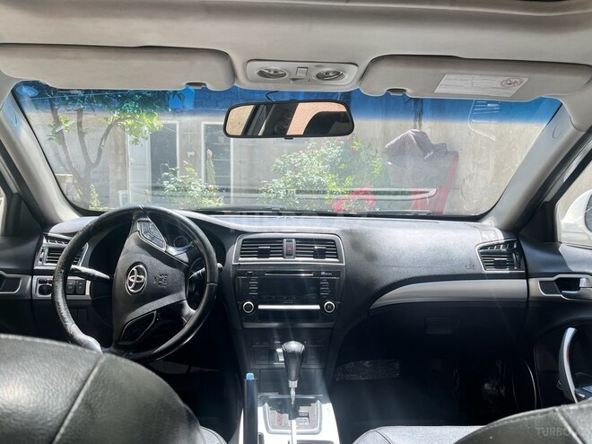 GAC Trumpchi GA5-3