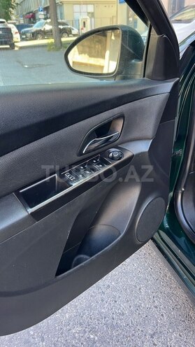 Chevrolet Cruze-8