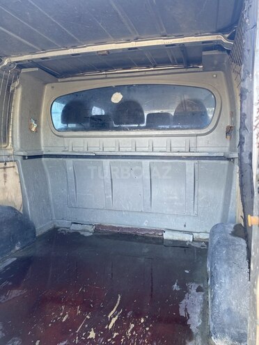 Ford Transit-8