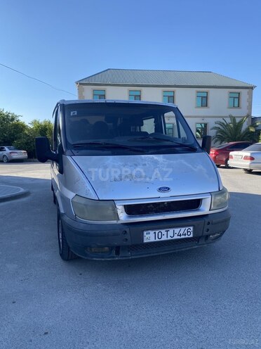 Ford Transit-1