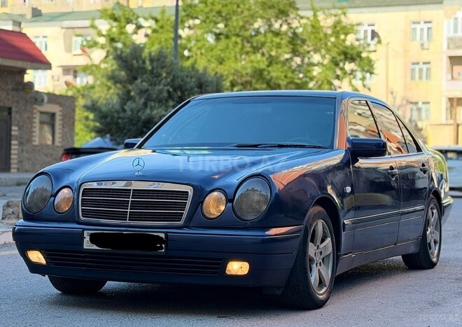 Mercedes E 230-5