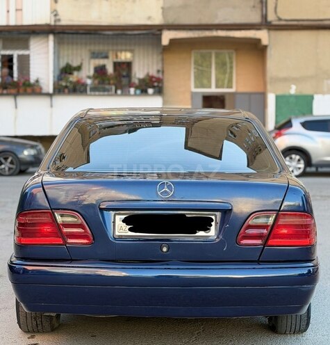 Mercedes E 230-16
