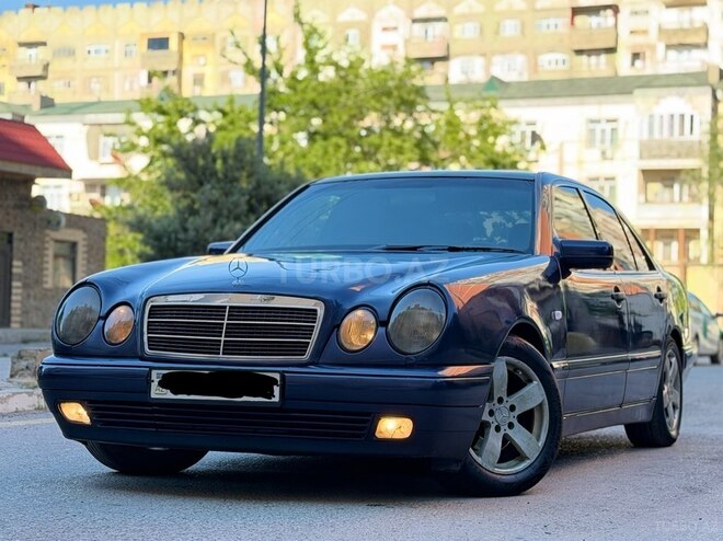 Mercedes E 230-4