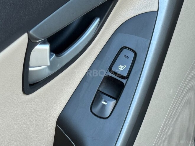 Hyundai Elantra-14