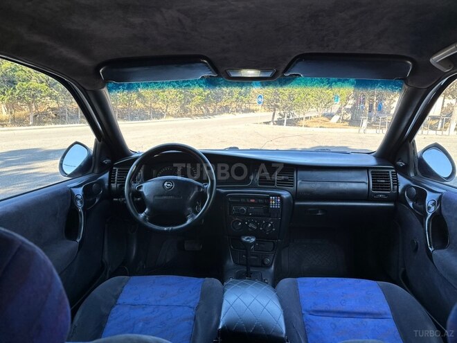 Opel Vectra-9