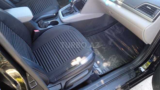 Hyundai Elantra-5