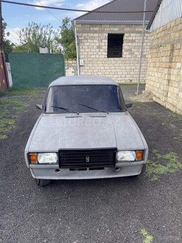 LADA (VAZ) 2107-1
