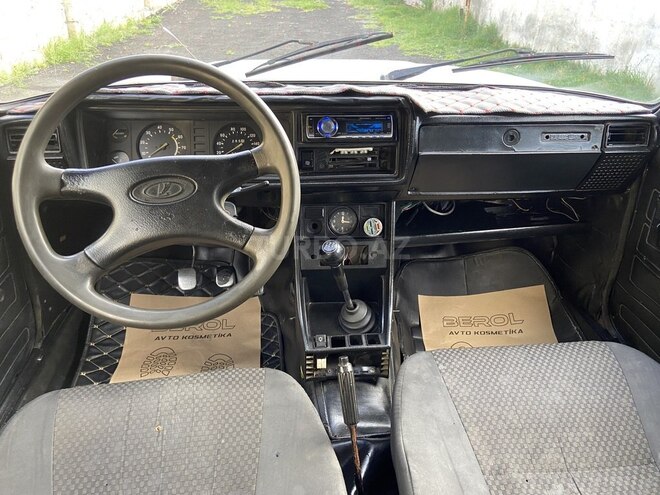 LADA (VAZ) 2107-2